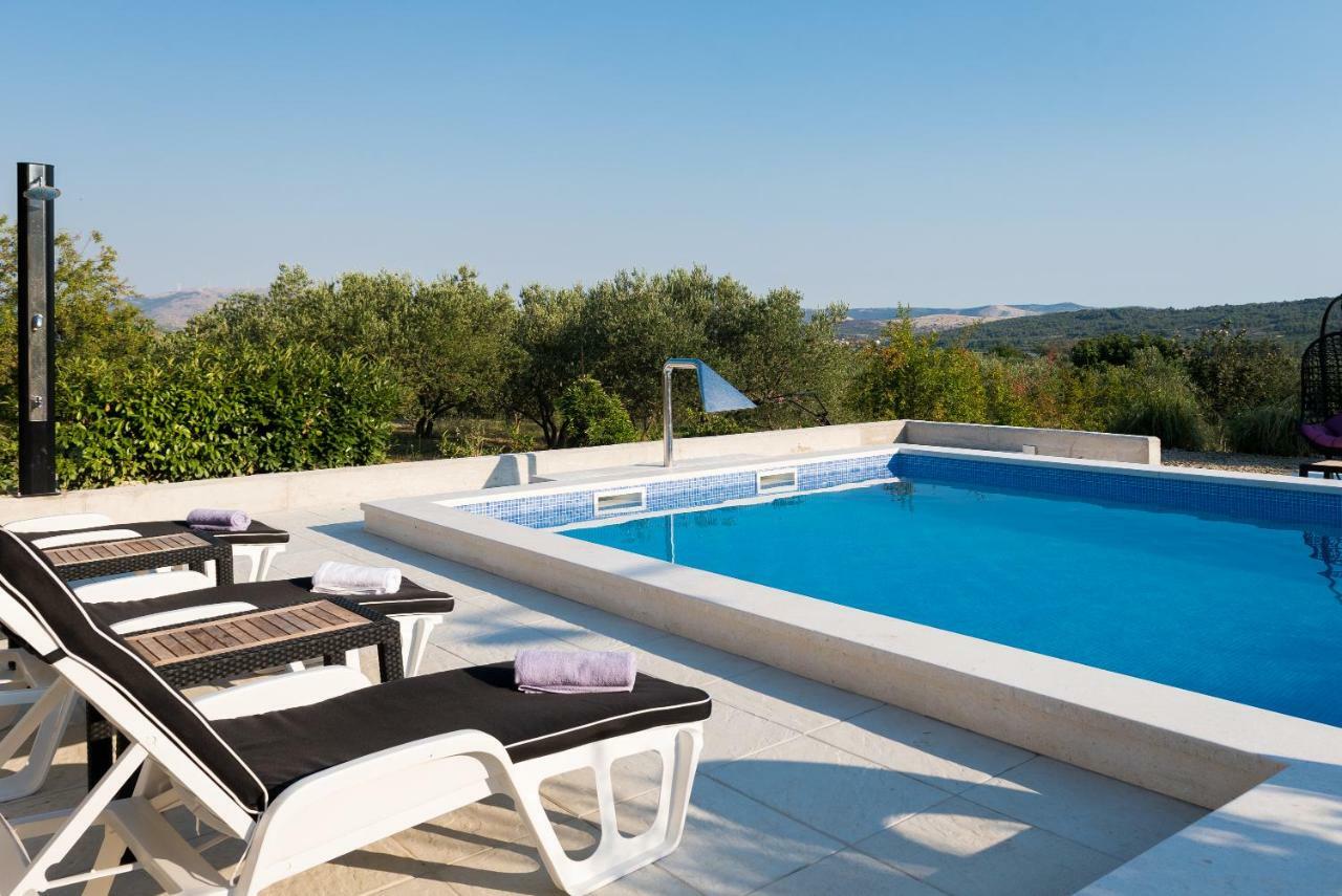 שיבניק Villa Solitude מראה חיצוני תמונה