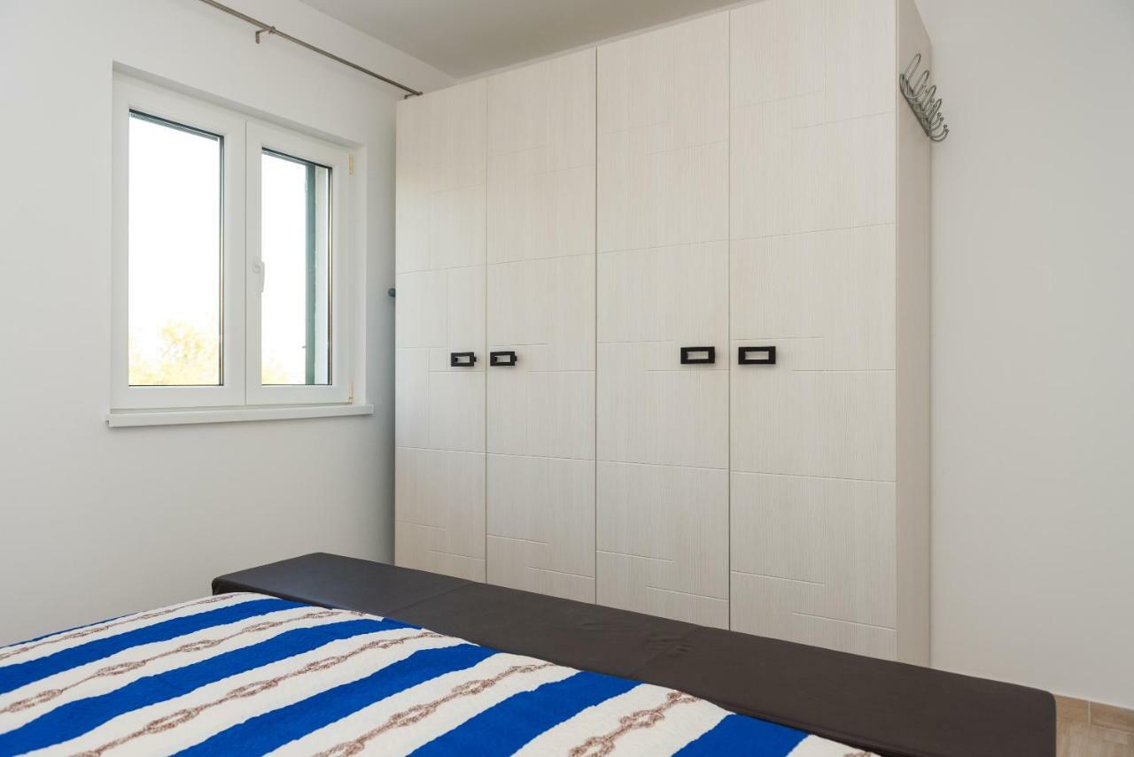 שיבניק Villa Solitude מראה חיצוני תמונה