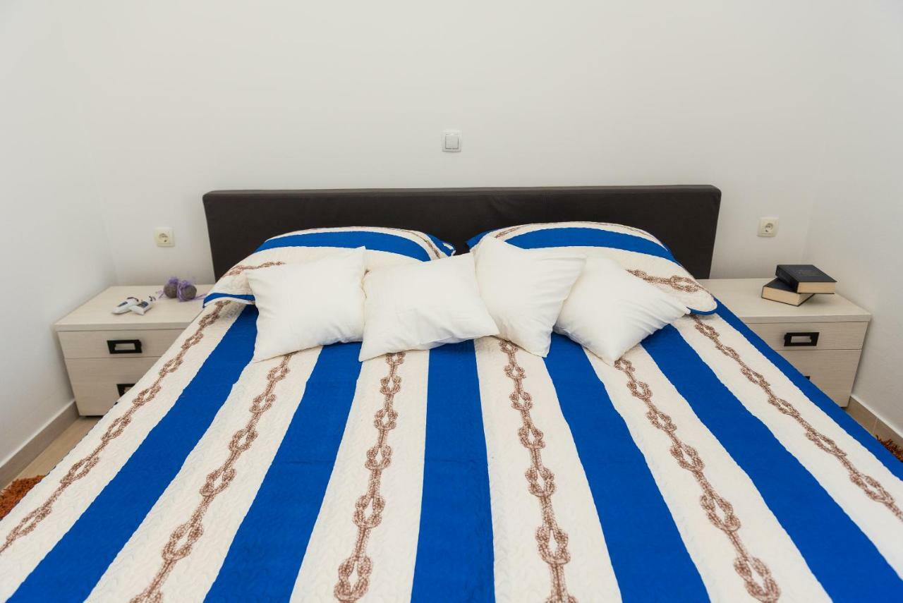 שיבניק Villa Solitude מראה חיצוני תמונה