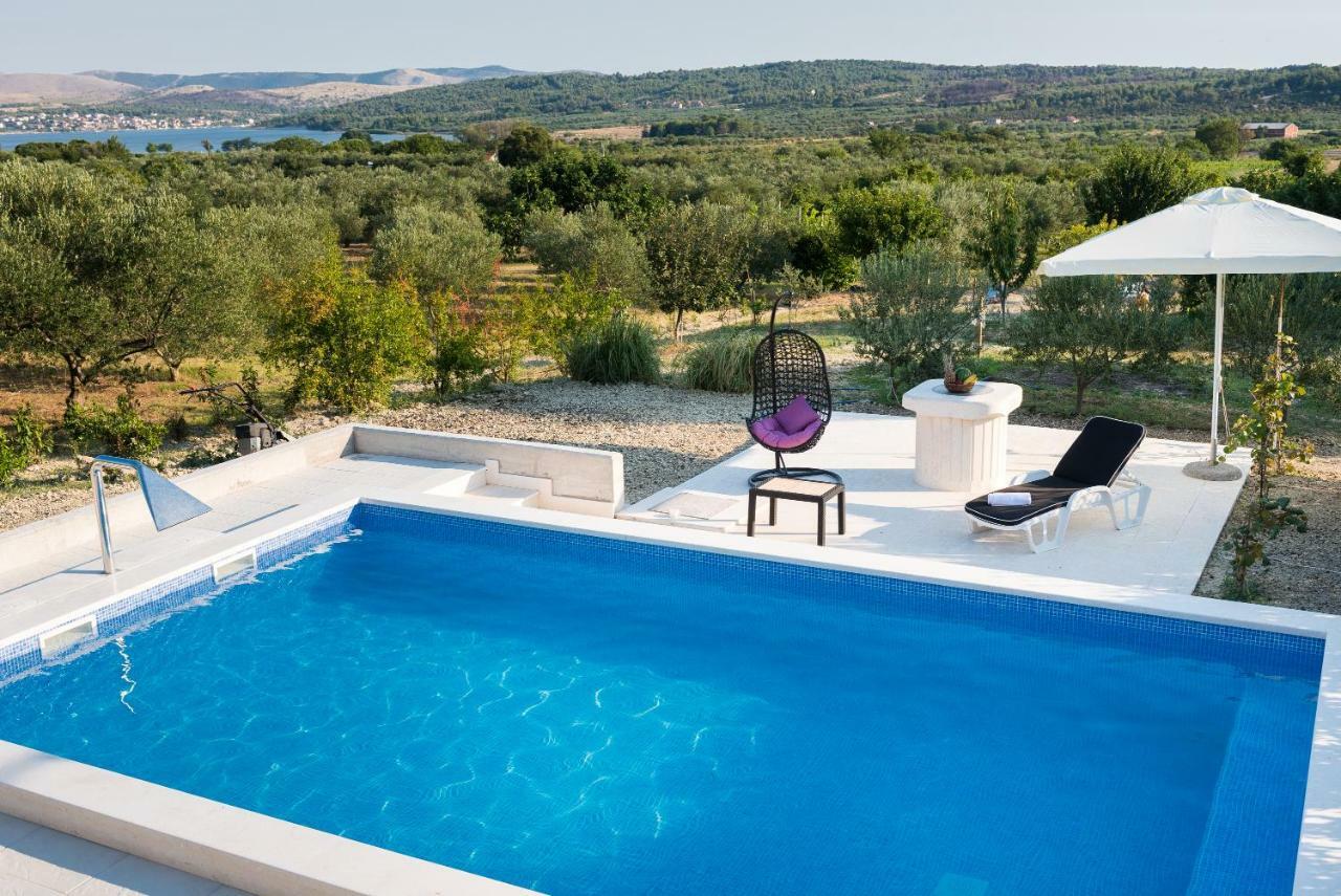 שיבניק Villa Solitude מראה חיצוני תמונה