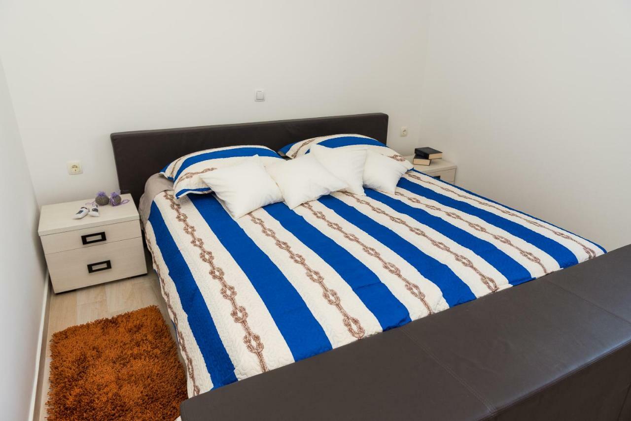 שיבניק Villa Solitude מראה חיצוני תמונה